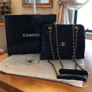 Vintage authentic Chanel lamb skin purse